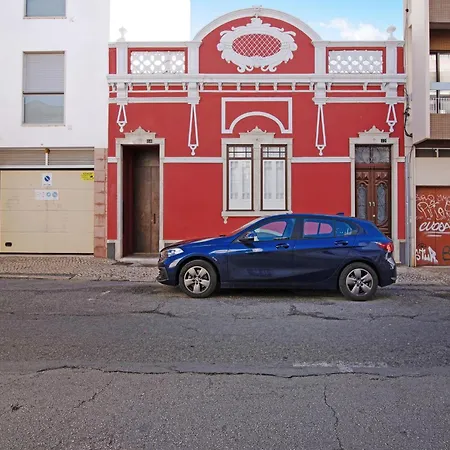 Apartament Casa Vermelha I *